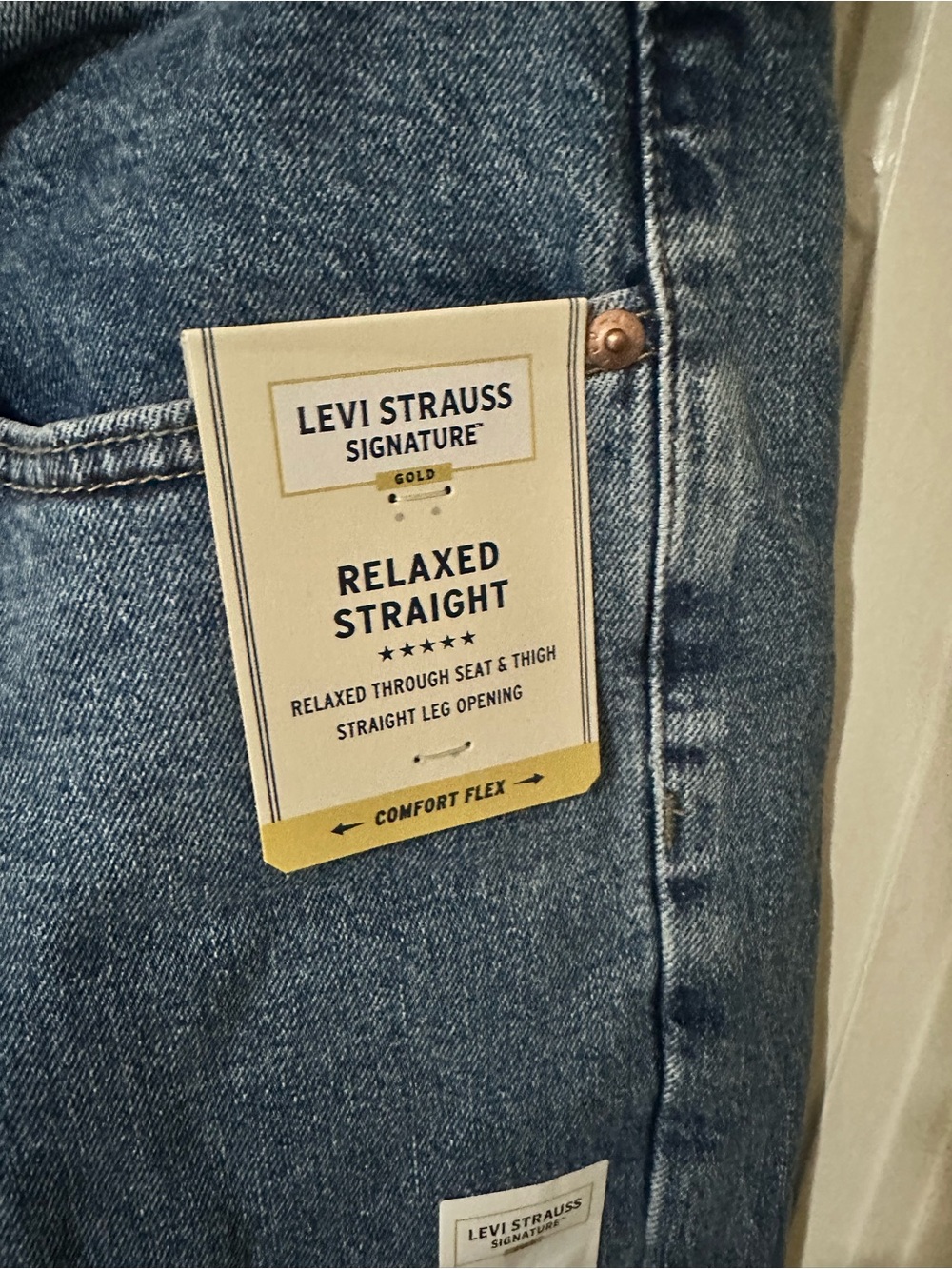 Levi's Relaxed Straight Jeans in Light Blue Denim